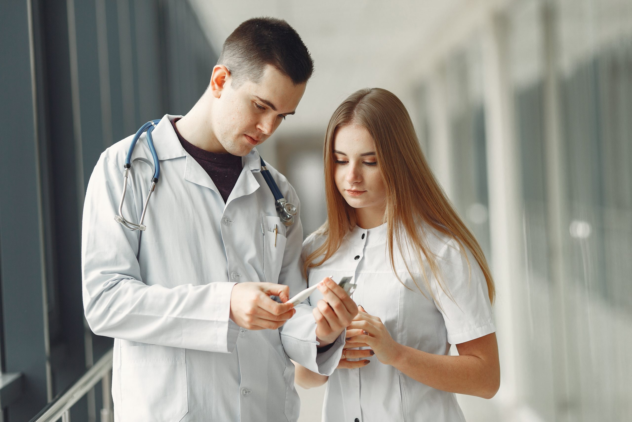 ¿Qué hace un patólogo? ¿Qué es un laboratorio de anatomía patológica?